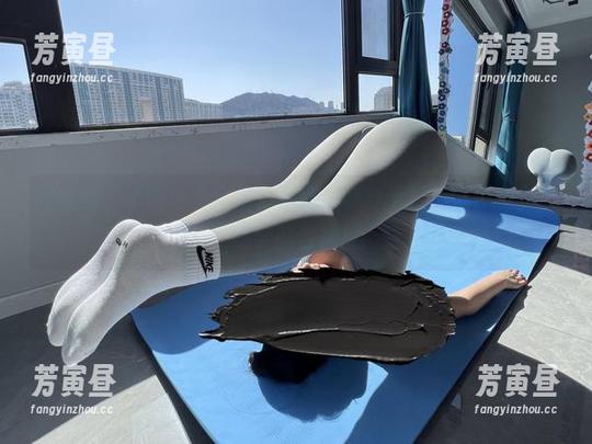 微密圈 - 原图也是实锤，壁纸一秒钟全靠120斤的小王同学的自拍！