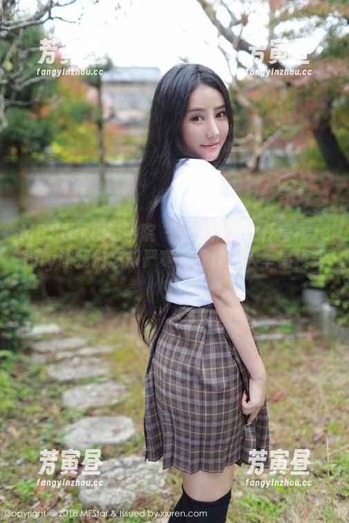 MFStar模范学院-任莹樱Jenny MFStar模范学院 - 圣诞精选:任莹樱Jenny让我们忘却严寒,直接进入幸福模式!