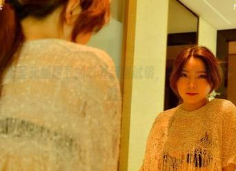 PANS – 无圣光照耀下的咖喱新模试镜，图包里居然有人在做鬼脸？