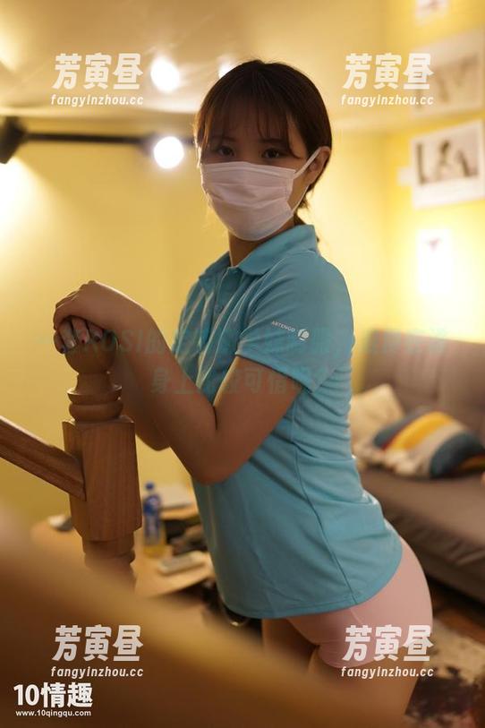 一套ROSI的定制嫩学妹制服，浪费在谁身上比较可惜呢？