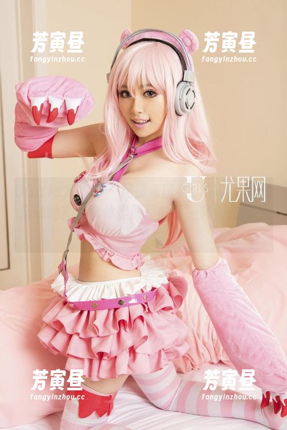 UGirls尤果网-周妍希 UGirls尤果网 - 周妍希图集:你以为这是运动吗?全套体操服里的每一帧都在说:“来吧!”