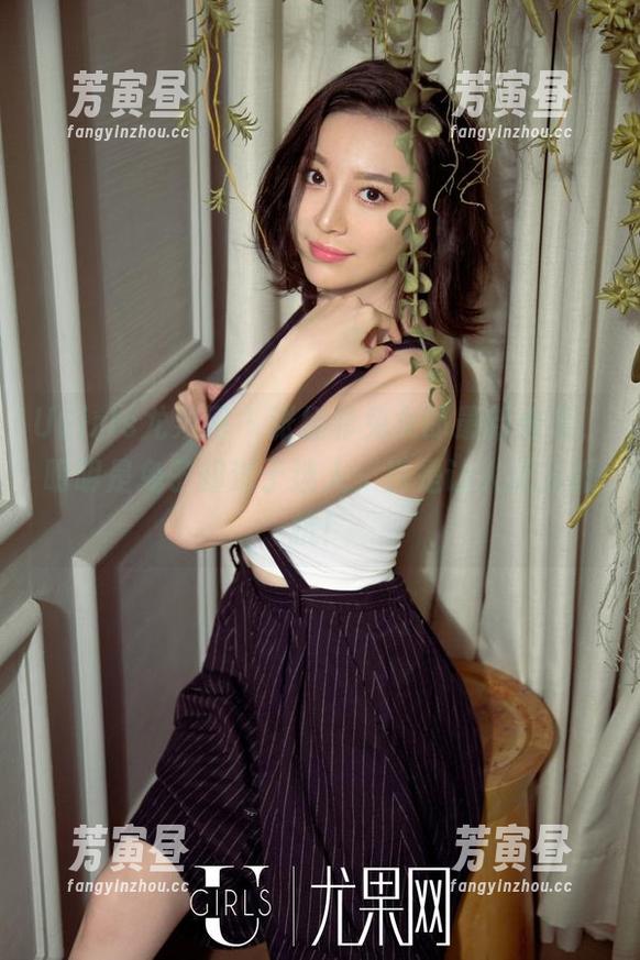 UGirls尤果网 - 张栩菲兔女郎最新合集，明明是兔子却过于迷人，真是让人无从抵抗！