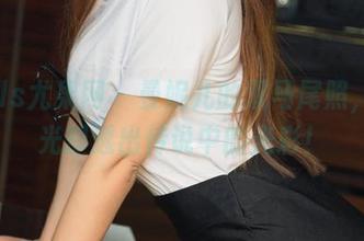 UGirls尤果网 – 曼妮儿的双马尾照，无圣光却透出传说中的光彩！