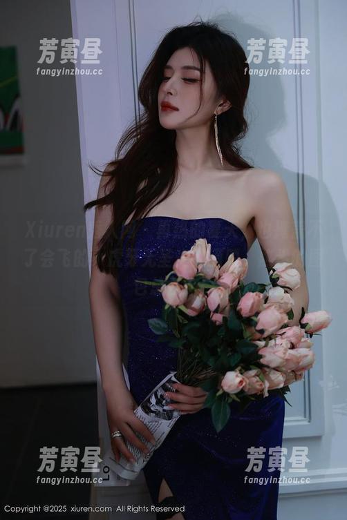 Xiuren秀人网 - 再热的夏天，也掩盖不了会飞的小虎牙无圣光的洒脱，熟悉的图包总在这！