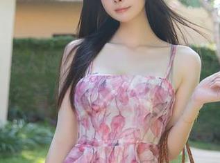 Xiuren秀人网 – 你以为冷月yuer只会拍冷风？看她的甜心合集就错了！