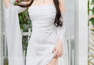 Xiuren秀人网 – 就爱小猪peggy的睡衣作品，原图中那样的轻松，似乎有什么小心思。