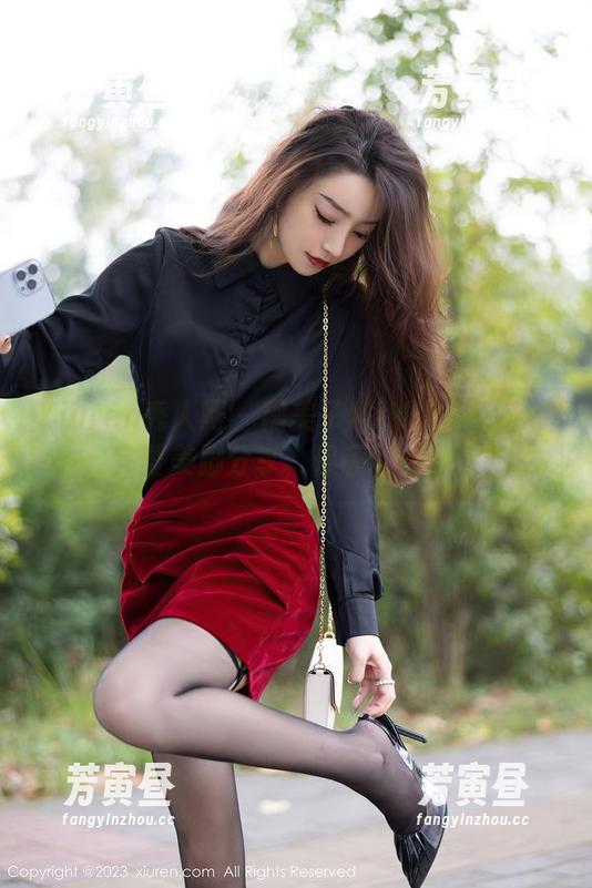 Xiuren秀人网-糯美子MINIbabe Xiuren秀人网 - 糯美子MINIbabe来袭,完整美脚分享,保证让你腿软哦