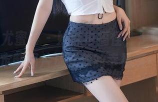 YouMi尤蜜荟 – 妹妹也搞怪，是小逗逗的定制图片成就你的幸福感！