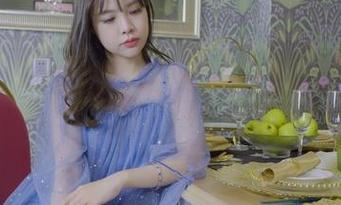 丽柜 – 美图精选中的吊带，这可是子晴的绝招哦！