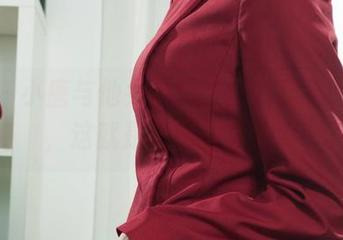 丽柜 – 小唐与他女友的“图片精选”：看，这就是爱情的真图！