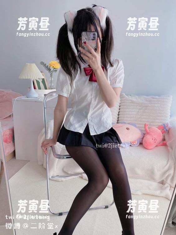 红色熊衣，二阶堂宅绘子又要来卖萌了，快来拿你的图片资源吧！