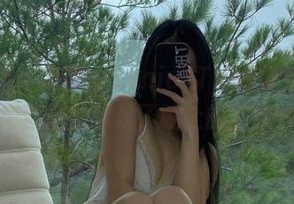 微密圈 – 俏妞qiaoniuTT的瑜伽裤作品，突然让我想起了晚上的水果沙拉