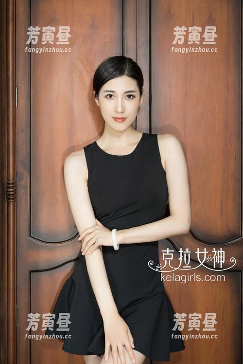 克拉女神 - 最新吧，佳莹的兔女郎造型，看了就想来一场派对。