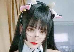 夏鸽鸽不想起床的甜心原图…常规操作？可我却忍不住眼神停留了。