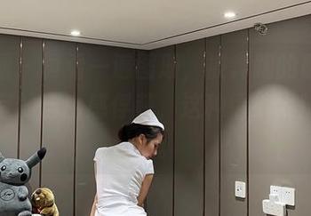 微密圈 – 再看一遍图册，被奔跑的晶骡子在浴室的自由感俘获，这种情绪太难形容了。