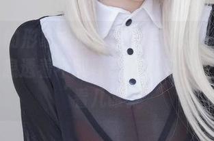 快递员的形象大颠覆，女主K的写真里，性感气息透着不同寻常，图包一开就想多看几眼。