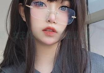 图集放送，女主K教你怎样摆出最“御”的姿势！