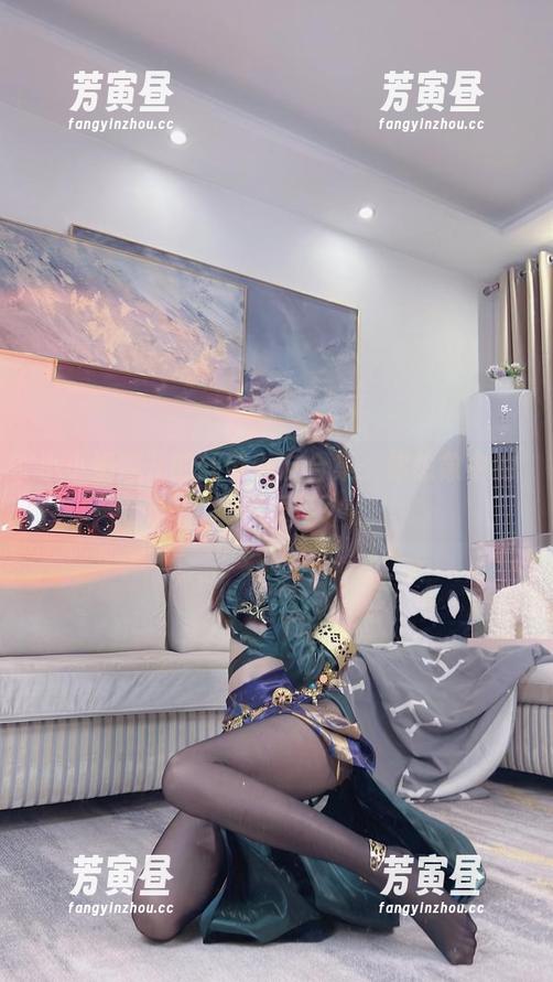 小小奶瓶儿 小小奶瓶儿的丝带女友合集:你想象中的她是怎样?