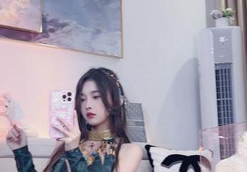 当少女遇上小小奶瓶儿，精选图片里的故事真够丰富的。
