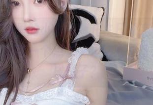 嗨，原图里的小小奶瓶儿生日限定仙女兔，真想给它一个点赞，但它会不会把我变成兔子？