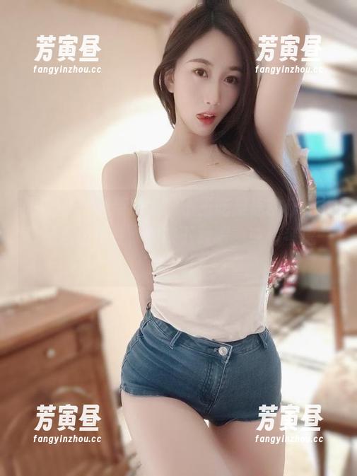 微密圈 - 绑带胶衣，小玉吃果冻的作品集就是这么任性，快来下载吧，或者考虑一下再说？