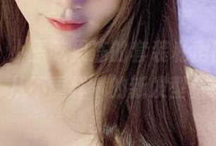 微密圈 – 小玉吃果冻的套装私房图集，“从不重样”的新发型！