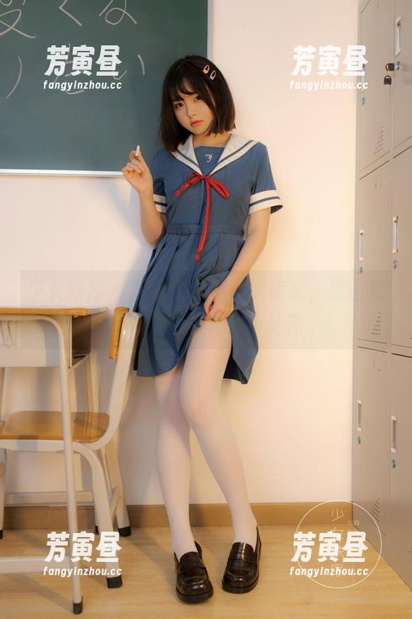 少女秩序 - 鹿可杀手锏：死库水，原图就像传递着她的私密小秘密。