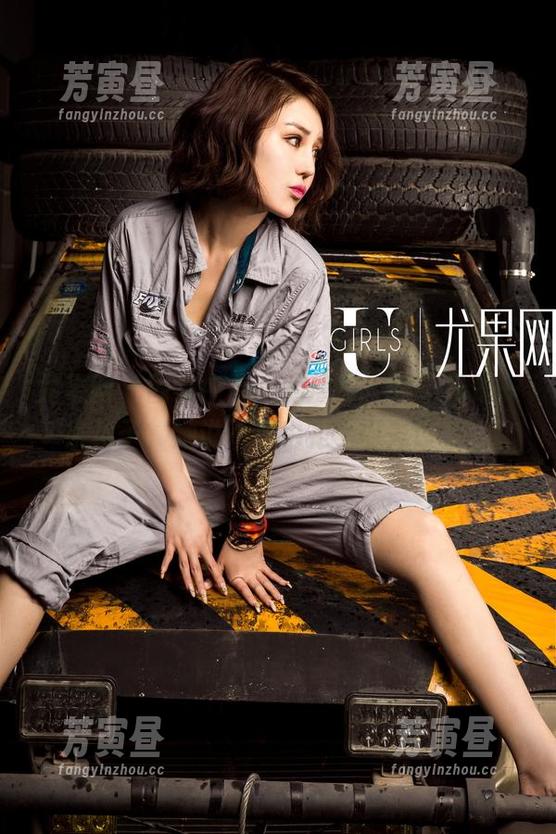 尤果网-晨曦 尤果网 - 图集中晨曦的旗袍,绝不只是一条裙子,她说不定也是个时髦课堂。