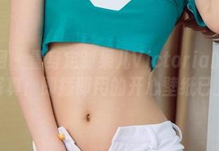 尤果网 – 量身定制果儿Victoria的假日狂欢写真：即插即用的开心壁纸已上线！