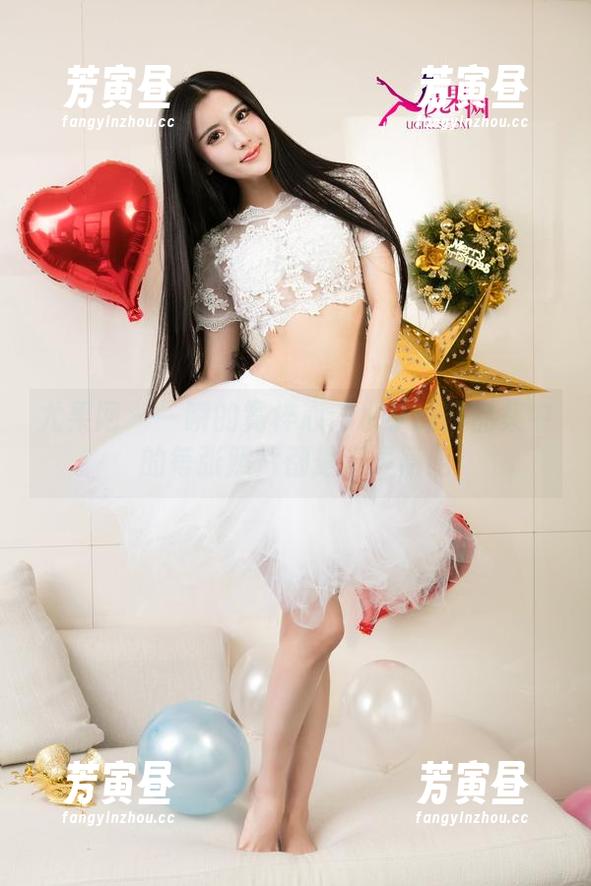 尤果网 - 一瞬的霓梓心：水手服作品集中的每张照片都是桨声隐隐