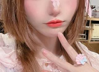 办公室中的彩芸_Nebula：高清散步与思考