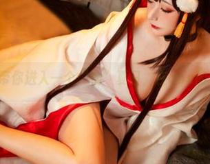 念念_D带你进入一个“伪”夏日，在cos的堆里打转