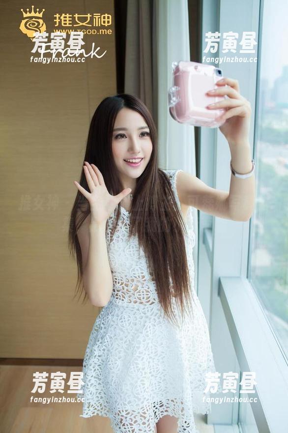 推女神 - 当空姐遇上博主：可蕊娜写真全集，别小看了我的小行李袋