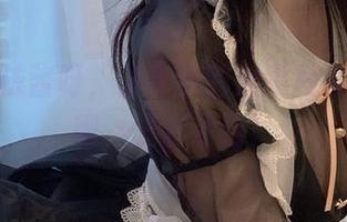 我就是依酱呀，分享我的油亮写真集，来吧，光彩夺目！