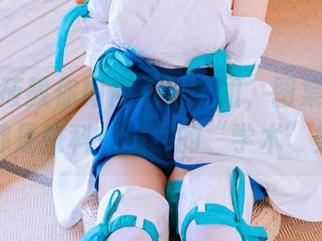 樱井小莜教你如何成为学姐，图集中每一张都是教科书级别的“学术”美。
