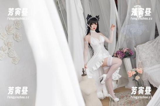 一整套吾妻旗袍，樱落酱w2020竟然把cos传统抖了个底朝天！