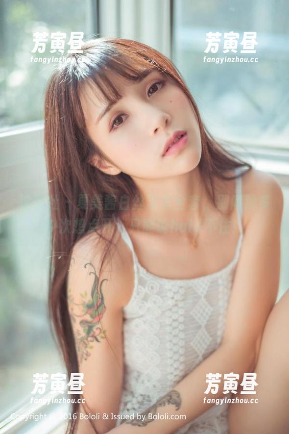 波萝社 - 夏美酱白丝写真全套，别问我多少次想点开，只能说hold不住！