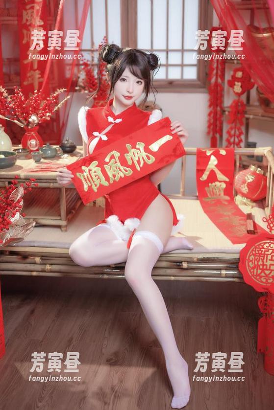 清水由乃眼镜图包精选，整个人都变得‘阅历丰富’了呢！
