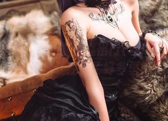 最新写真：我还能不能出门？清水由乃的爱宕婚纱让我少了好多勇气！