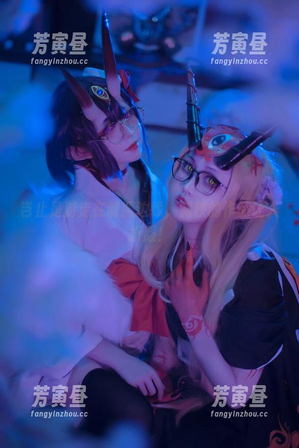 岂止是游走在制服边缘，渊秧的作品让人折服！