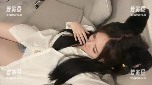 玫桃泡芙 微密圈 - 这张原图,算得上是壁纸福利,玫桃泡芙的美脚抢了我的视线!