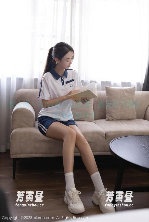 秀人网 - tina甜仔的图集：御姐的气场就让你静静好奇