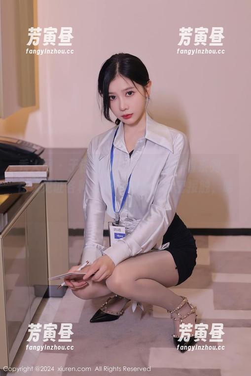 秀人网-于诺诺ise 秀人网 - 于诺诺ise年内值得一看系列,在线见证各种姿势与内衣的亲密接触,哈哈哈!