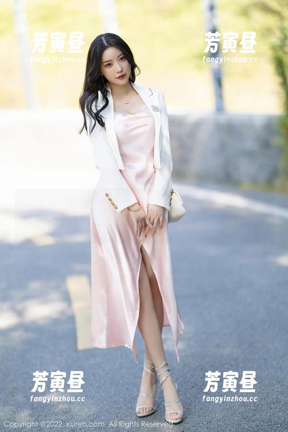 秀人网-周于希Sally 秀人网 - 周于希Sally神奇夏天合集:每一张都是我与冰淇淋抗争的真实写照!