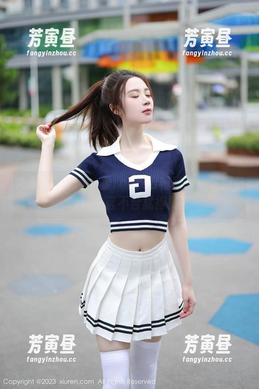 秀人网-媃柔rourou 秀人网 - 想看媃柔rourou和她的丝袜图包吗?一言不合就得赞!