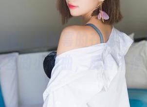 秀人网 – 看，杨幂幂的在线写真就像剧本里的小插曲，反转不停