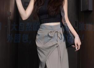 秀人网 – 大自然的手玩姿势：沐娜娜的户外图包，下载必将成片！