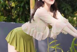 秀人网 – 高清图册在这里，艾小青的瑜伽教给我——身体也可以比脸更聪明
