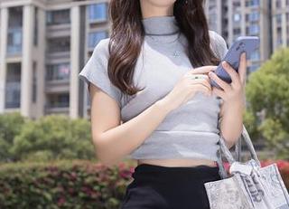 秀人网 – 有点不敢相信，虞姬儿竟能把高清和修女结合得如此和谐，真有点冲击我价值观。