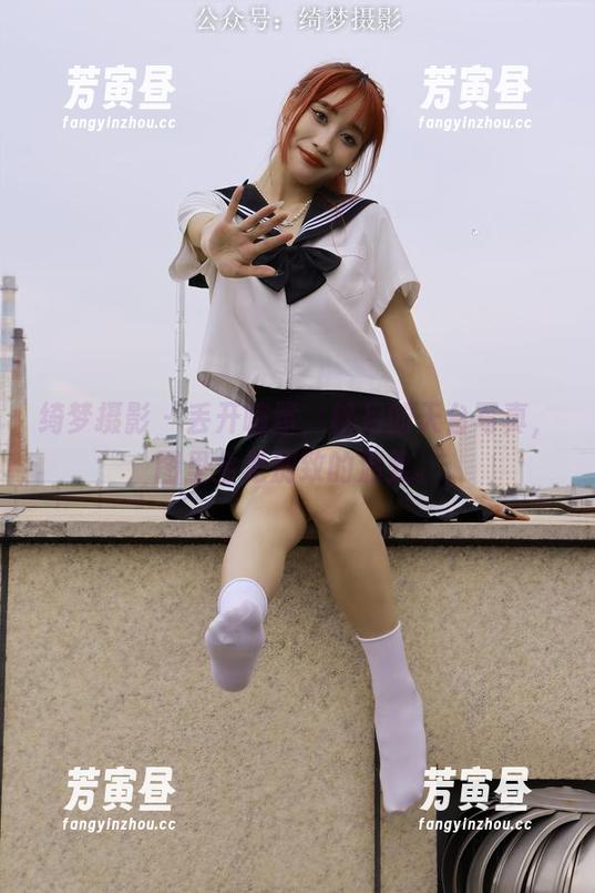 绮梦摄影 - 丢开喧嚣，秋月的天台写真，图里全是别致的温柔。